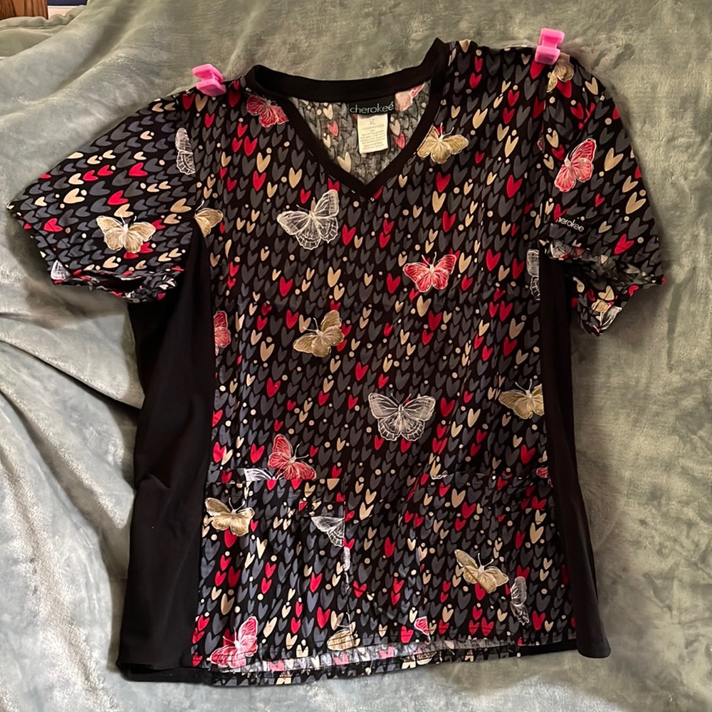Cherokee brand XL scrub top